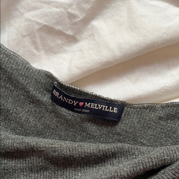 brandy melville grey off the shoulder - Picture 2 of 3